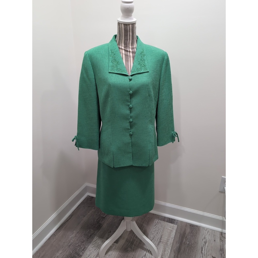 Vintage Kasper ASL Women's Green 2‎ Piece Skirt Suit Embroidery Sz 12 Career